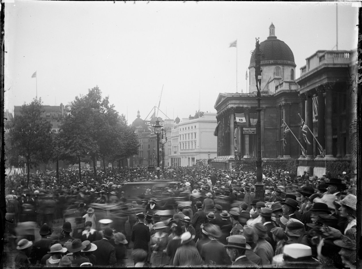 Trafalgar Square, St James, City of Westminster, London, 28/06/1919 (s/v foto) av Katherine Jean Macfee