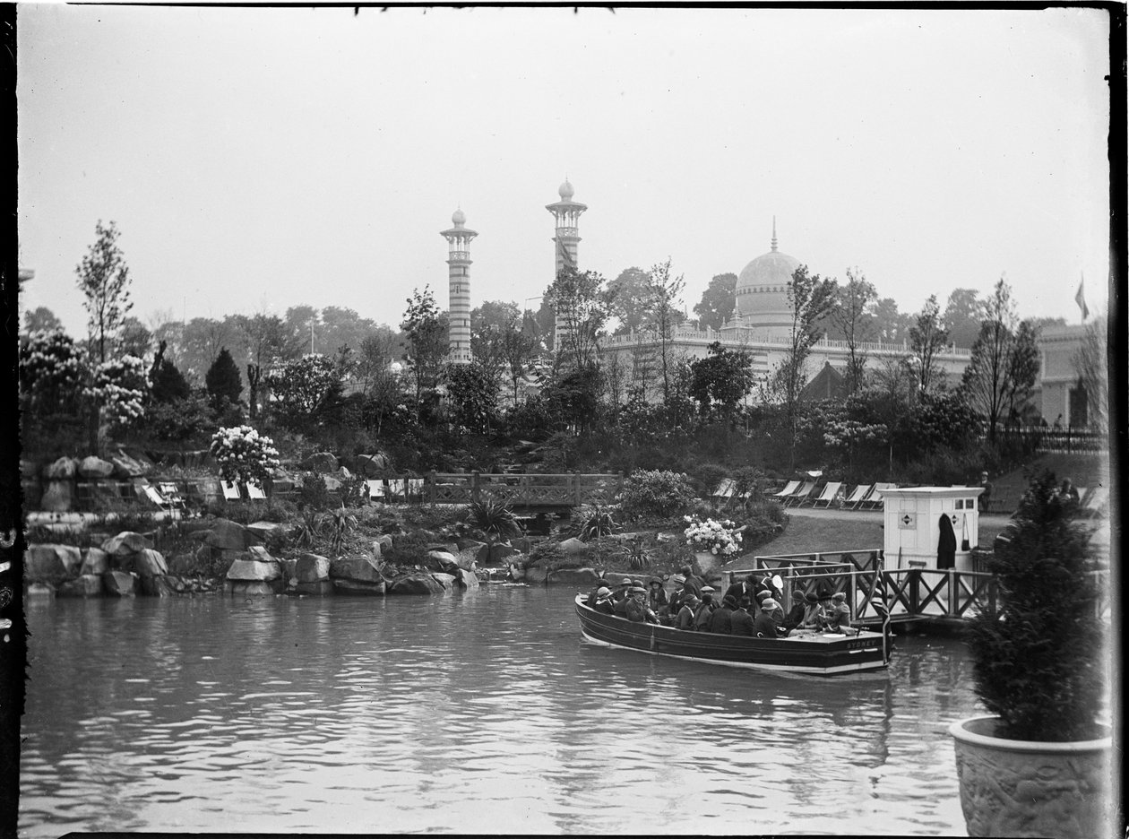Wembley Park, Wembley Park, Brent, Greater London, 1924-06-05 (s/v foto) av Katherine Jean Macfee