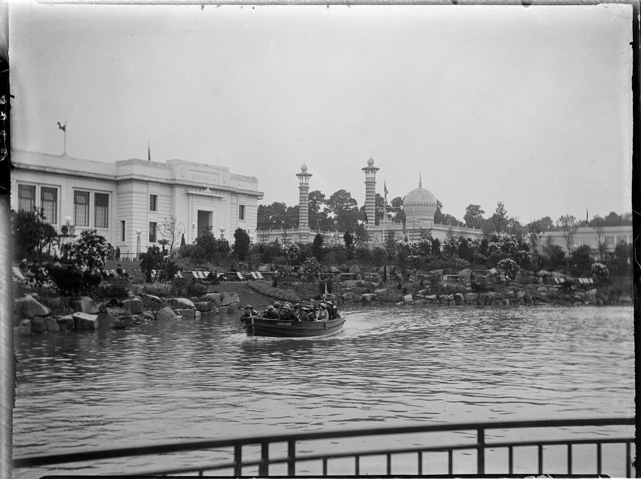Wembley Park, Wembley Park, Brent, Greater London, 1924-06-05 (s/v foto) av Katherine Jean Macfee