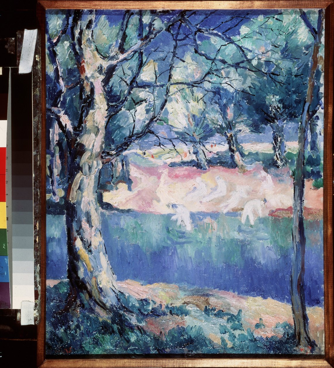 En flod i skogen. Mitt i sommaren, med skissade nakna badare på stranden. Målning av Kasimir Severinovich Malevich (Malevich, Malevic) (1878-1935), olja på duk av Kazimir Severinovich Malevich