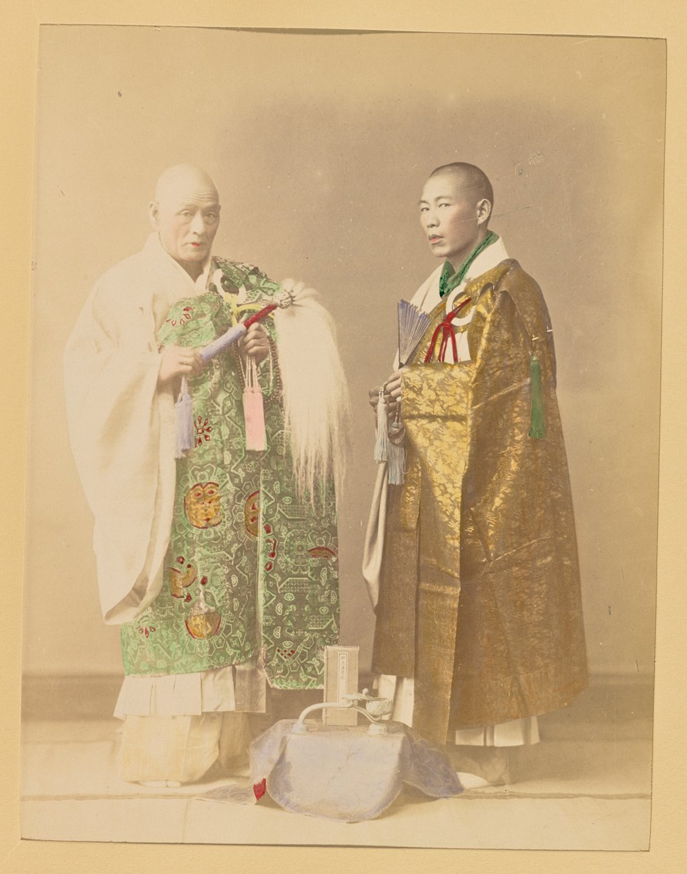 Buddhistiska präster av Kazumasa Ogawa