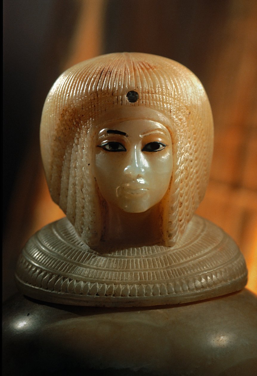 Canoptic Jar cover i form av Kiya, en sekundär hustru till farao Akhenaten, möjligen den ..., 2009 (foto) av Kenneth Garrett