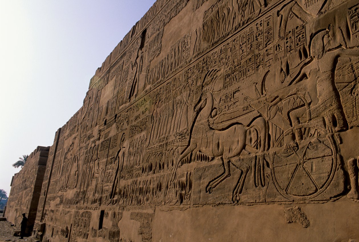 Egypten; mm6741; Slaget vid Qadesh, Ramses II, Karnak-templet, 2001 (foto) av Kenneth Garrett