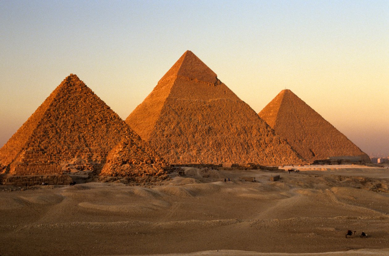 Egyptens gamla rike; Pyramider; Giza-platån; Giza; Egypten av Kenneth Garrett