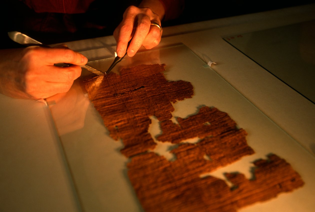 Florence Darbre, Judasevangeliet; Codex Tchacos; Kritisk utgåva, gnostisk text; Genève, 2004 (foto) av Kenneth Garrett