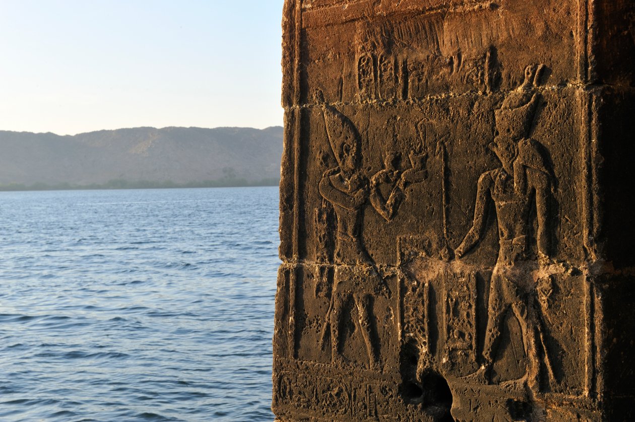 De sista faraonerna, MM7836, Egypten, Philae-templet, Aswan, ptolemaisk tid, Isis-templet, 2011 (foto) av Kenneth Garrett