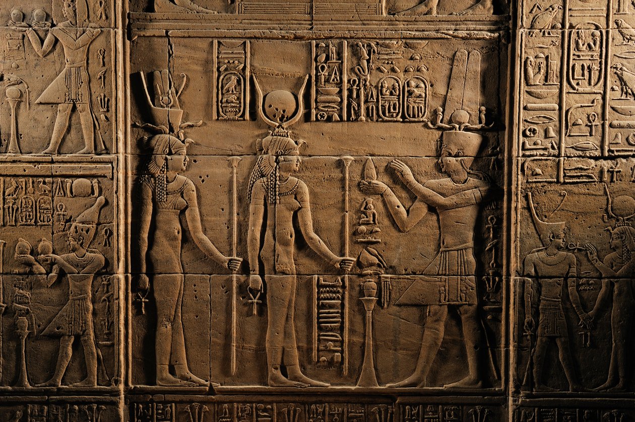 De sista faraonerna MM7836, Egypten, Philae-templet, Aswan, ptolemaisk tid, Isis-templet, Ptolemaios I..., 2011 (foto) av Kenneth Garrett