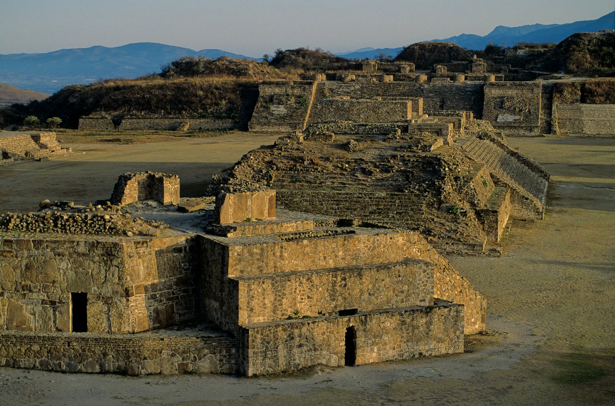 Olmec; Monte Alban; Oaxaca; Mexiko, Danzante; Zapotec av Kenneth Garrett