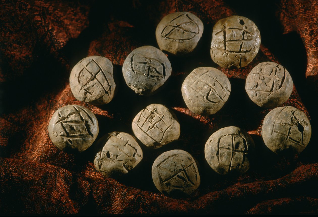 Rund bulla; artefakt, Oxuscivilisationen; Turkmenistan; Gonor Depe-platsen; Victor Sari..., 2004 (foto) av Kenneth Garrett
