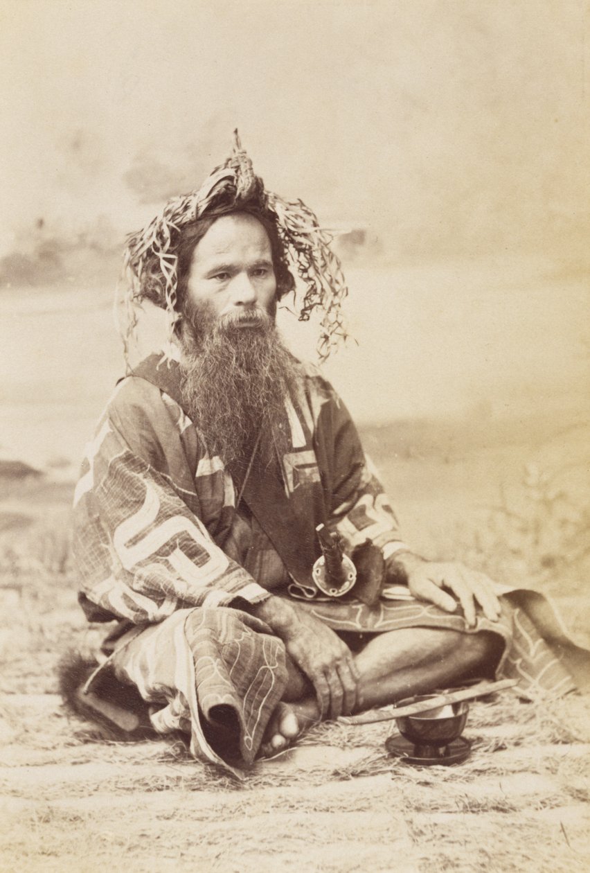 Ainu Man, ca 1890-talet (silvertryck av gelatin) av Kenzô Tamoto