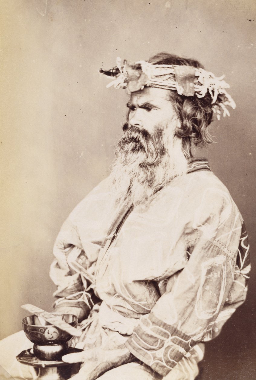 Ainu Man, ca 1890-talet (silvertryck av gelatin) av Kenzô Tamoto