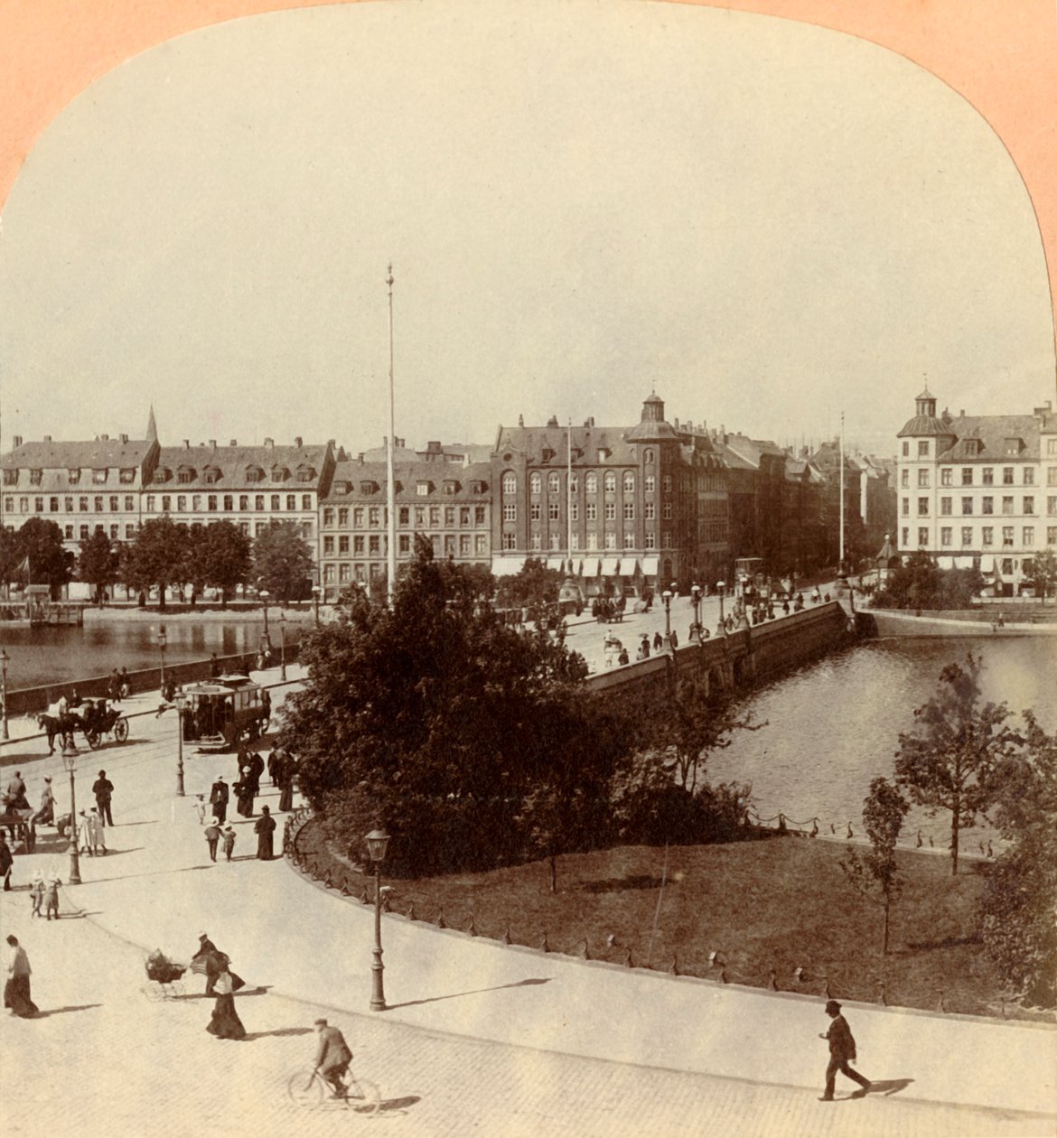 Queen Louise Bridge, Köpenhamn, Danmark, 1901. av Keystone View Company