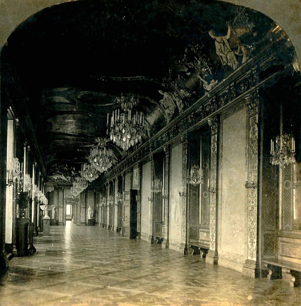 Stora festsalen, Kungliga slottet, Stockholm, Sverige, 1904. av Keystone View Company