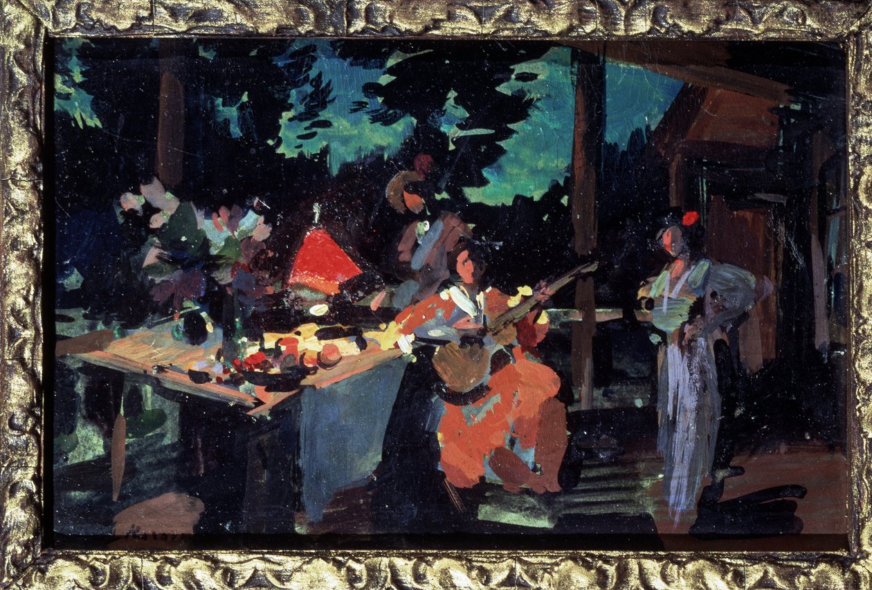 Terrass, kväll på landet. (Terrass. Kväll på landet). Dukat med mat, en kvinna spelar gitarr och två andra karaktärer omger henne. Konstverk av Konstantin Alexeyevich Korovin (Constantin Korovin) (1 av Konstantin Alekseevich Korovin
