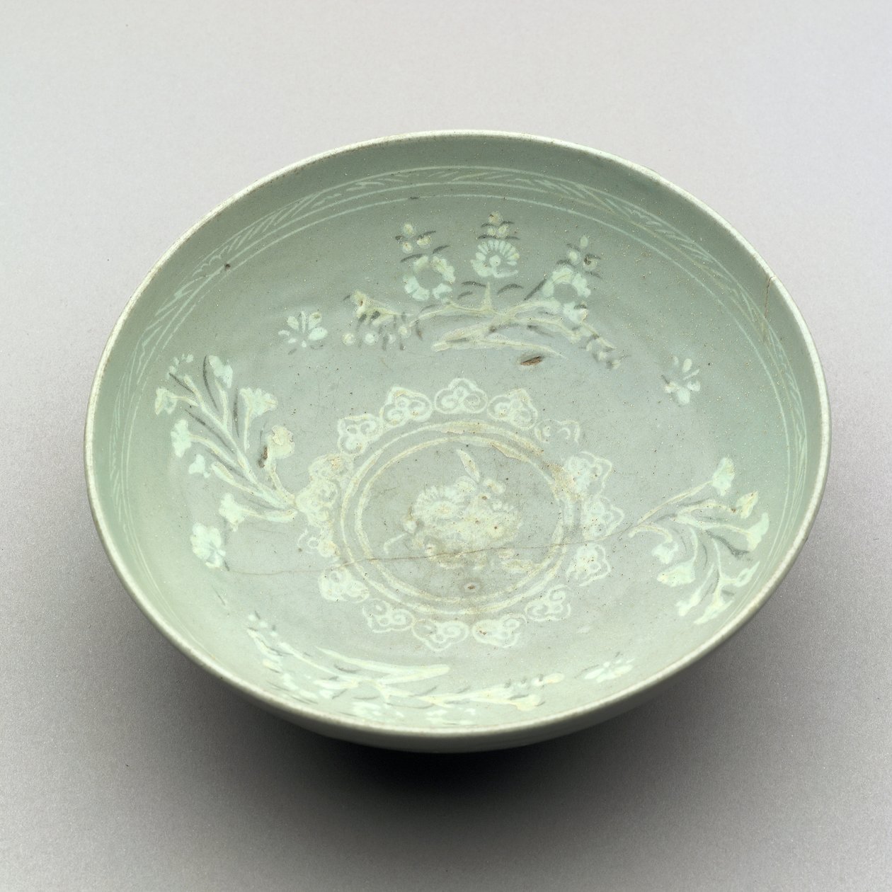 Skål med celadonglasyr, 1250-1350 (keramik) av Korean School