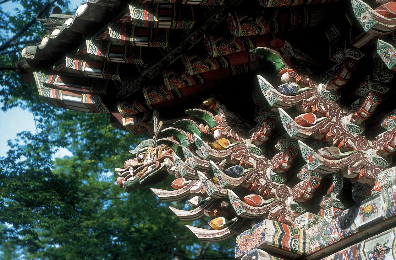 Sŏgwang-sa-templet, Kosan County, Kangwon-provinsen, Nordkorea, detalj av taket (foto) av Korean School