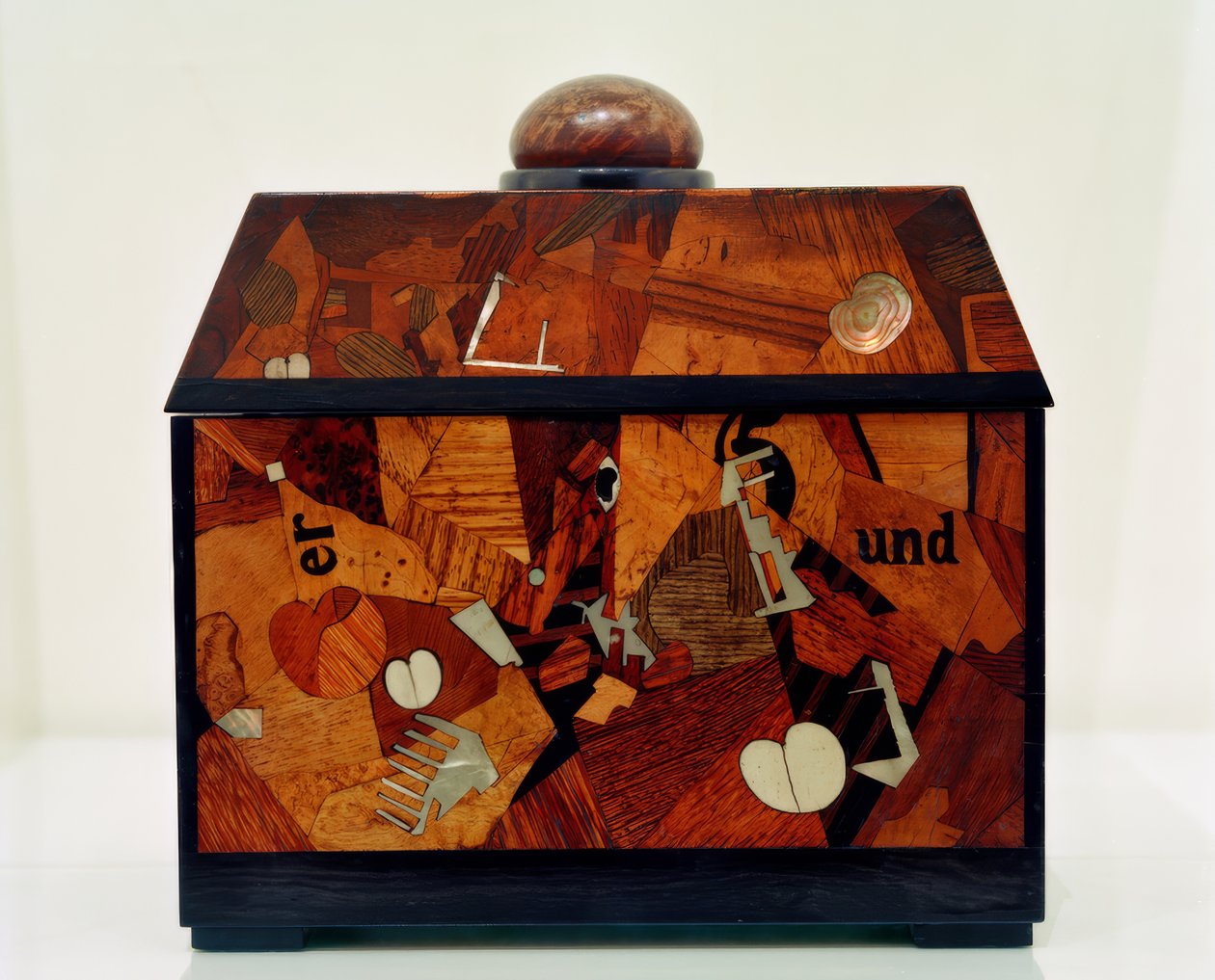 Inlagd sås av Kurt Schwitters