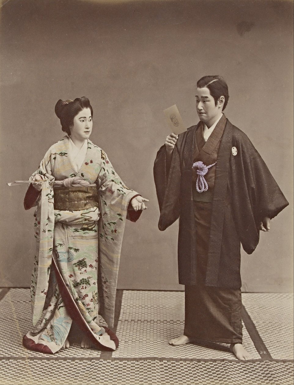 No title (Couple with a cabinet photograph and ghost in background) av Kusakabe Kimbei