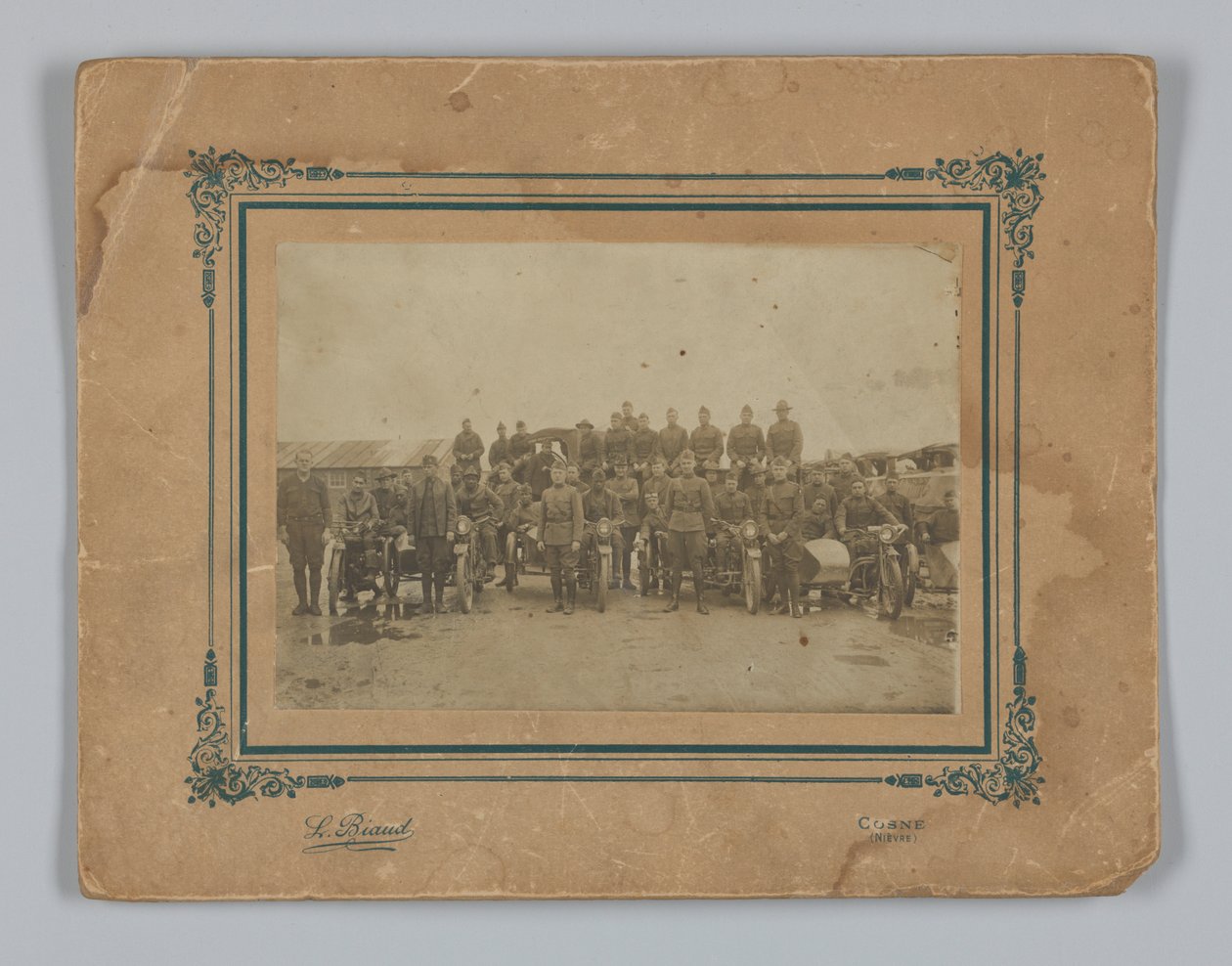 Fotografi av integrerade amerikanska expeditionsstyrkor i Frankrike, 1917-1919. av L. Biaud