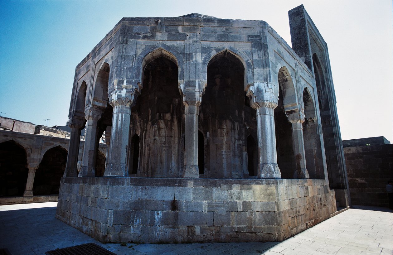 Divankhana-paviljongen, Shirvanshahs palats, fästningsstaden Baku (UNESCO:s världsarvslista, 2000), Azerbajdzjan av Amadeo (after) Modigliani