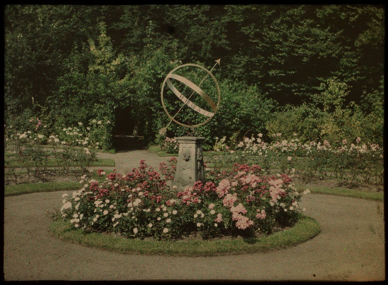 Solur i trädgården till huset Kersbergen, Zeist av Lambertus Hendrik van Berk