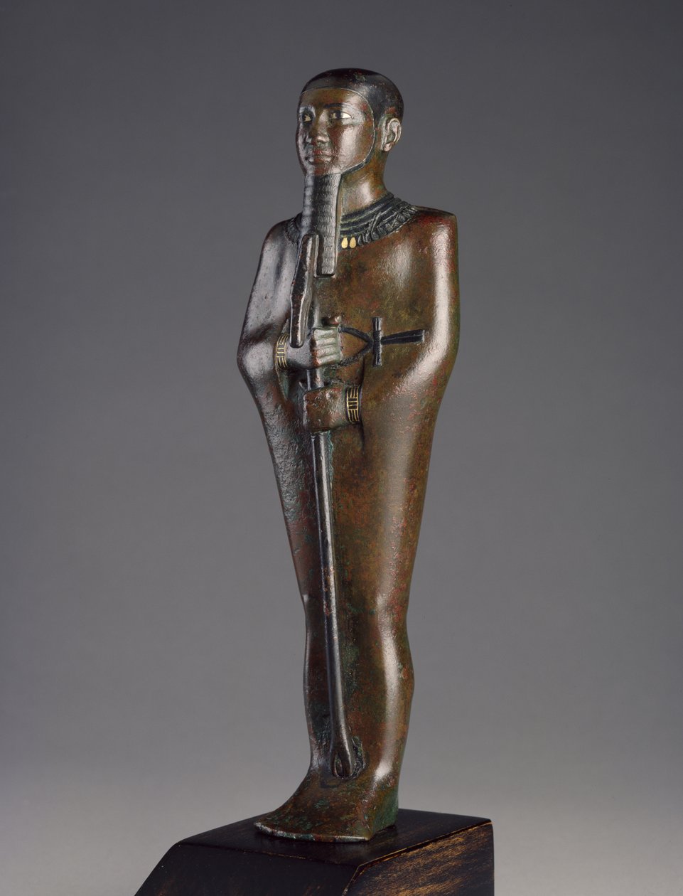 Statyett av guden Ptah (brons med svart pigment och inlagt silver och guld) av Late Period Egyptian