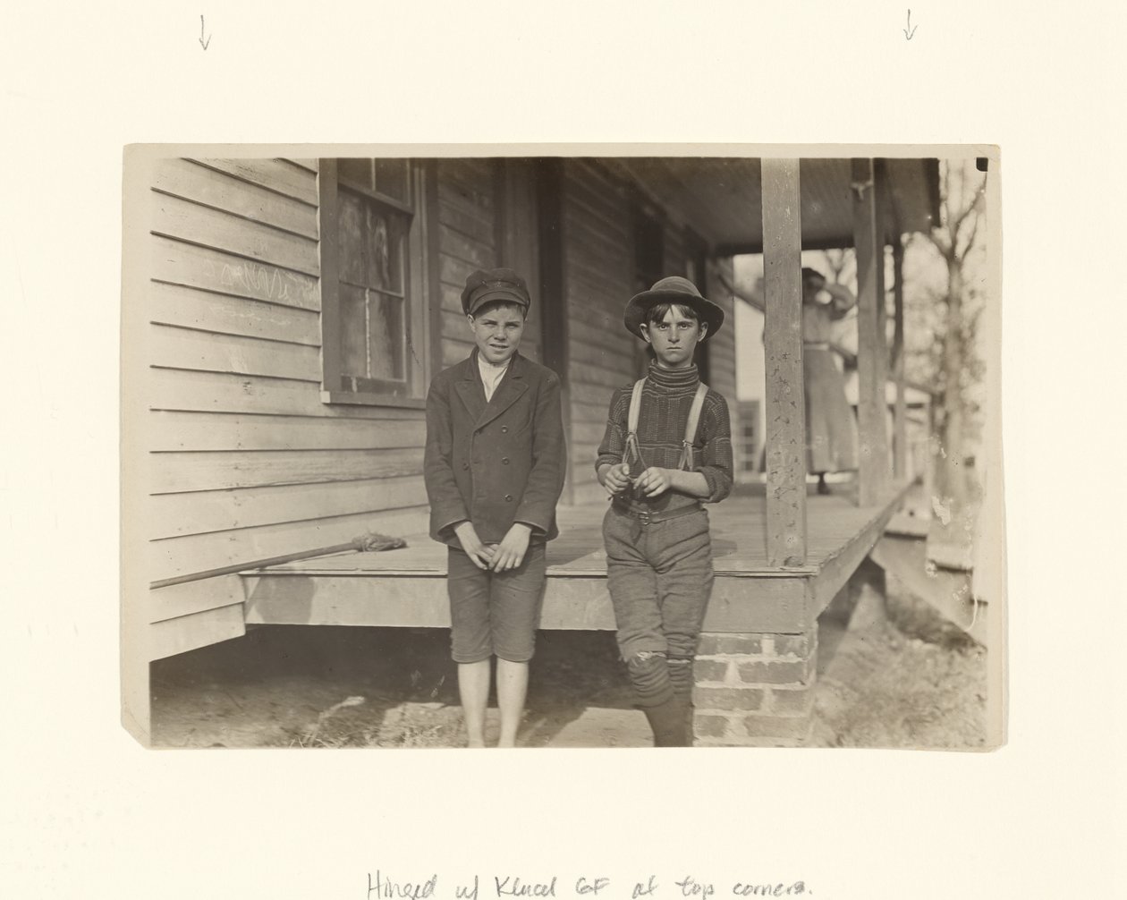 [Morris Small och John Lewis, Chester, South Carolina] av Lewis W. Hine