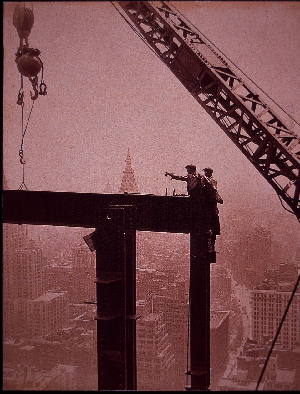 Empire State Building under uppbyggnad, visar placering av stålbalk av Lewis Wickes Hine