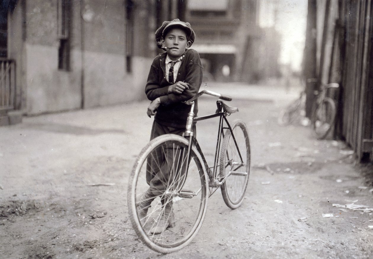 Femton år gammal budbärarpojke som arbetar för Mackay Telegraph Company, Waco, Texas, 1913 av Lewis Wickes Hine
