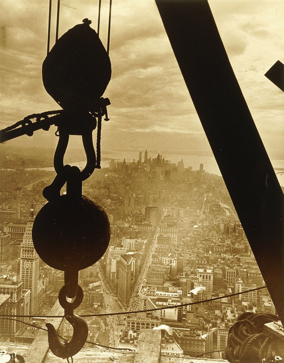 New York City från Empire State Building, 1931 av Lewis Wickes Hine
