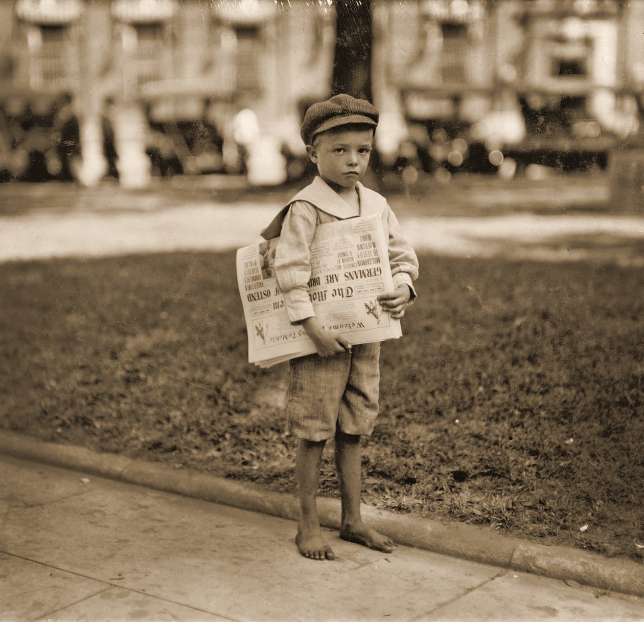 Porträtt av en tidningsförsäljare, ca 1910 av Lewis Wickes Hine
