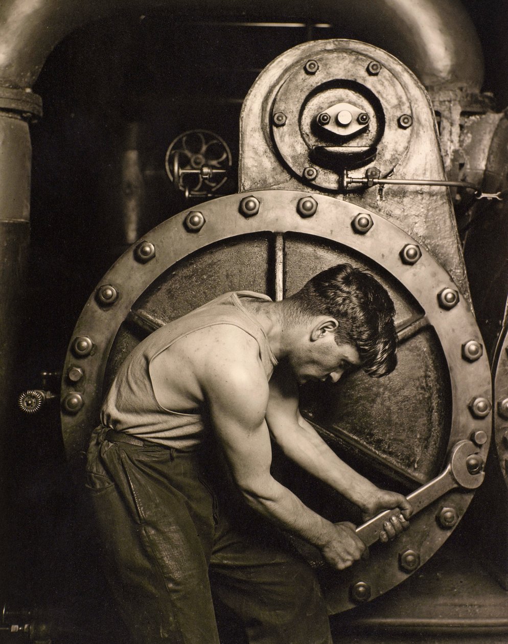 Mekaniker i kraftverket, ca 1924 av Lewis Wickes Hine