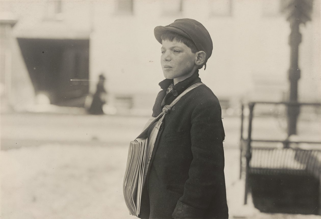 Tony Casale, Bologna, 11 år gammal har sålt tidningar i 4 år, Hartford..., mars 1909. av Lewis Wickes Hine
