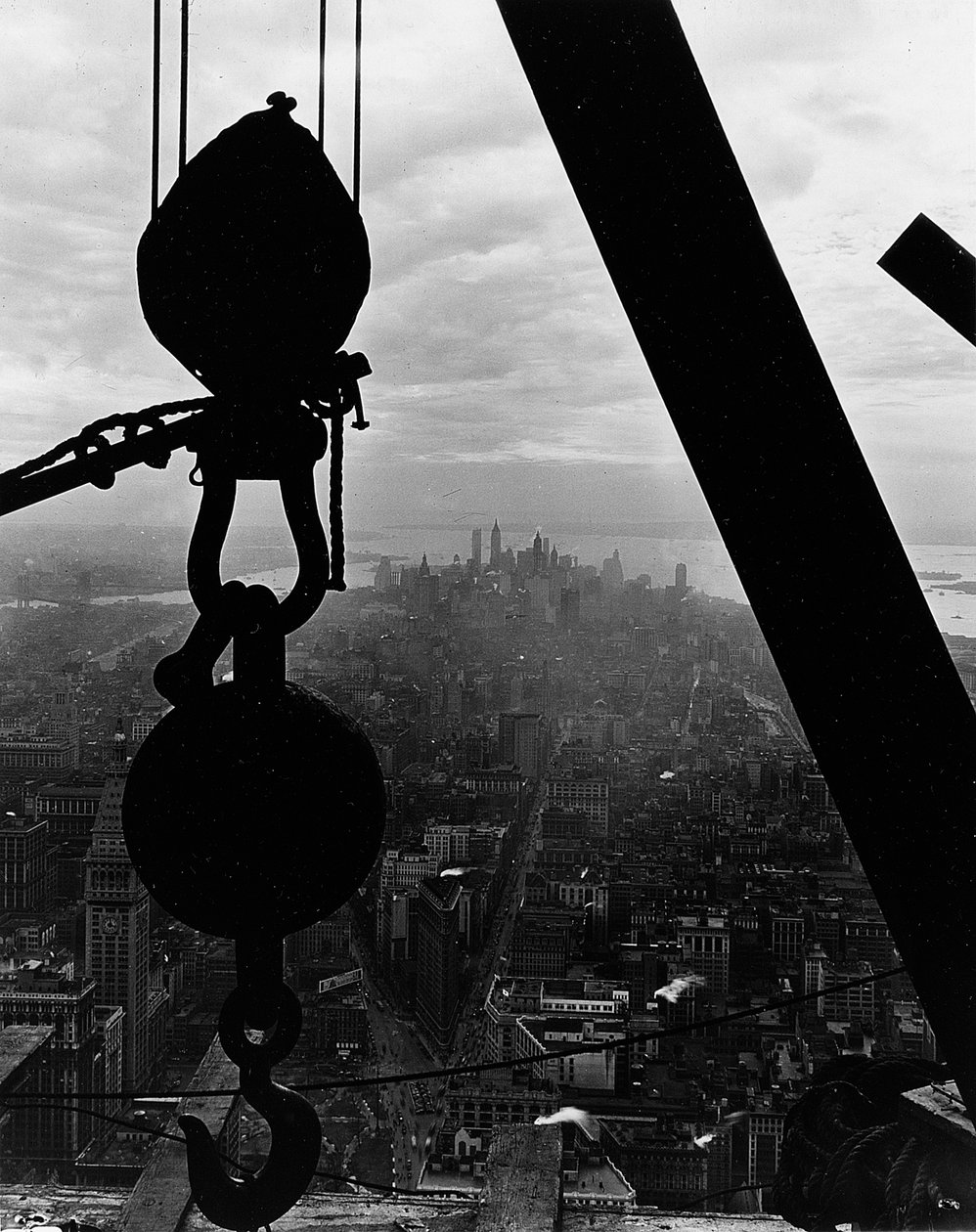 Utsikt över Lower Manhattan från Empire State Building, 1931 av Lewis Wickes Hine