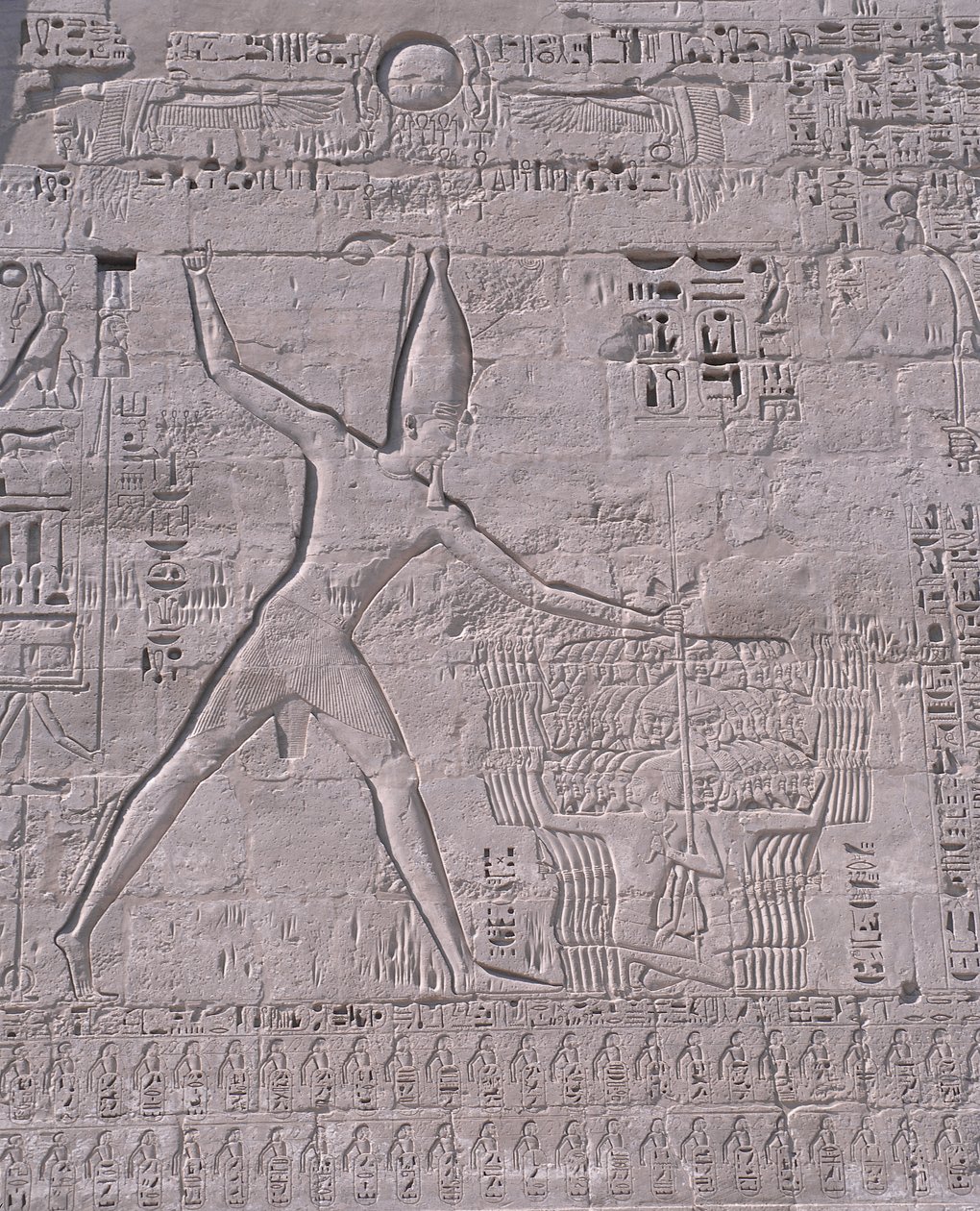 Sniderier på väggen av ett tempel, Medinet Habu, Luxor, Egypten av Unbekannt Unbekannt