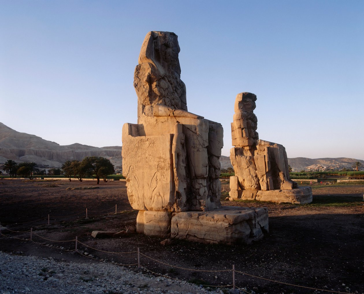 Egypten, Luxor Governorate, Karnak, Statyer av Amenhotep III av Unbekannt Unbekannt