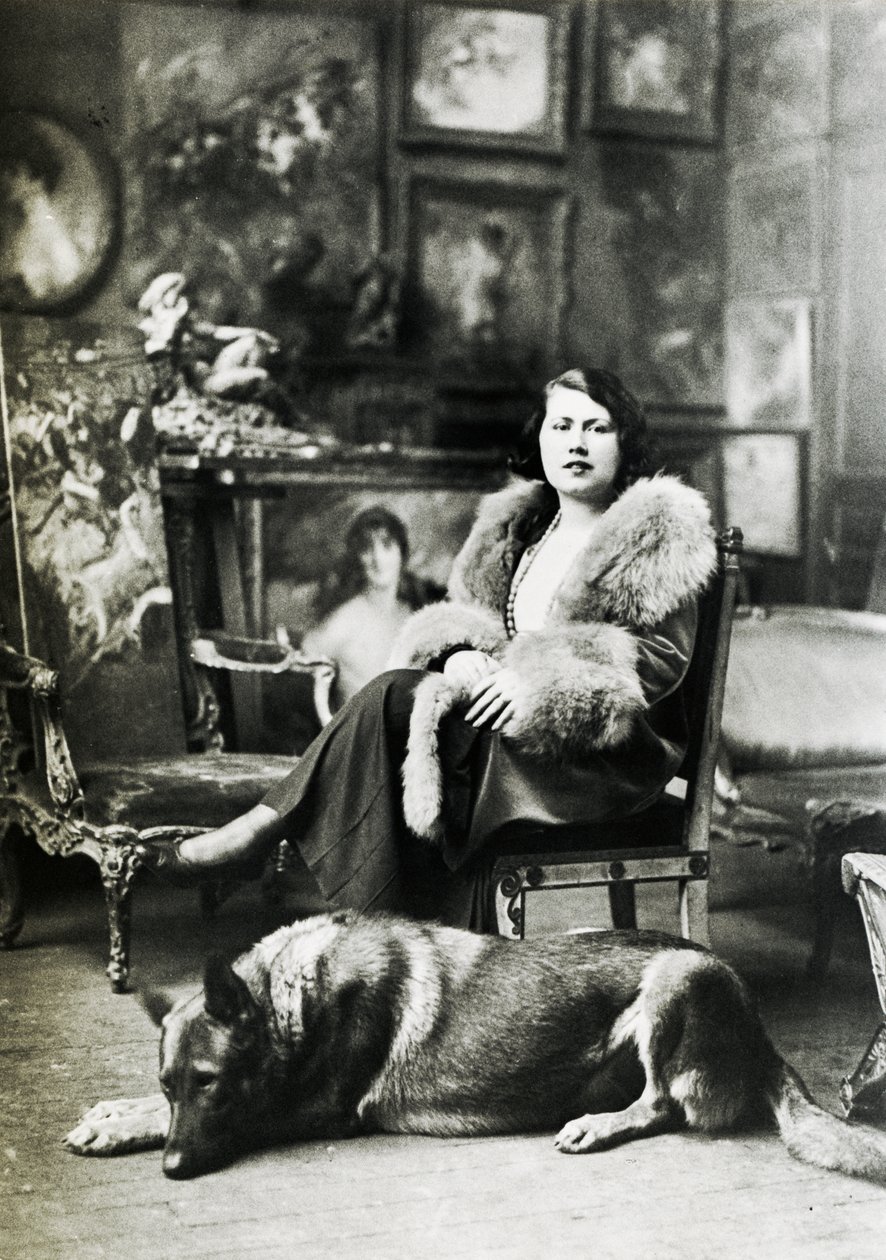 Emilia Cardona Boldini i Falconiera 1931, hustru till Giovanni Boldini (s/v foto) av Unbekannt Unbekannt