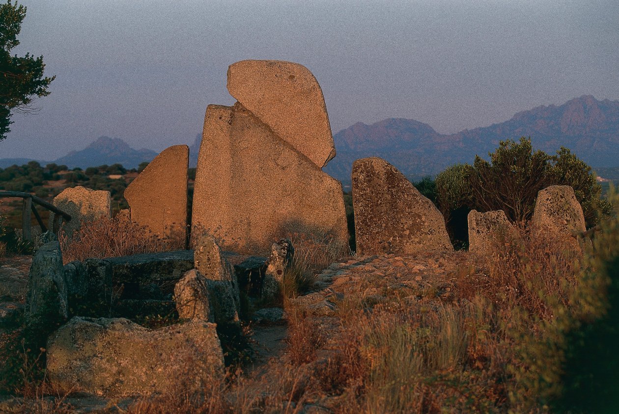 Italien, Sardinien, Arzachena, provinsen Olbia-Tempio, Li Longhi Giants grav, bakifrån av Unbekannt Unbekannt