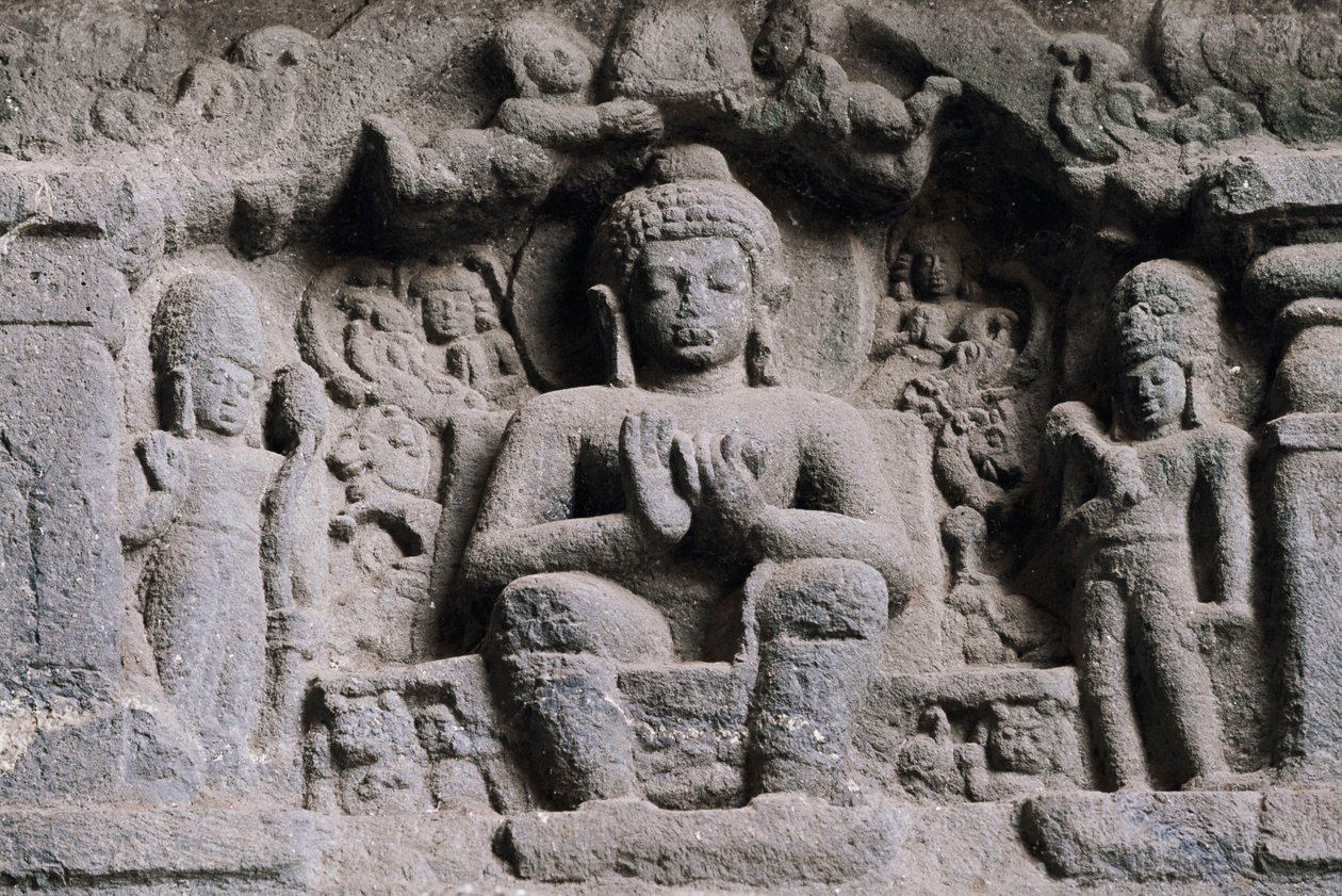 Relief föreställande Buddha, Karla grottor, Maharashtra, Indien, 2:a århundradet. av Unbekannt Unbekannt
