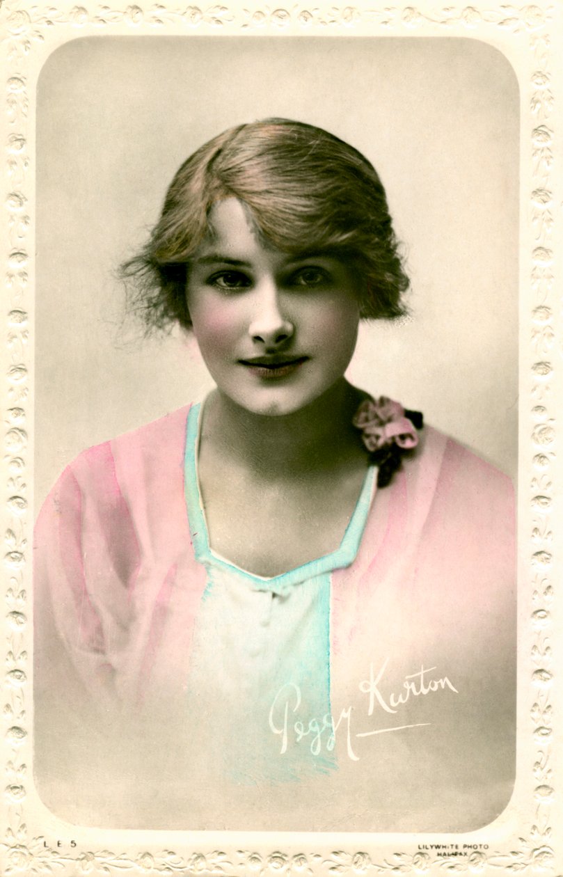 Peggy Kurton, skådespelerska, tidigt 1900-tal. av Lilywhite Photo