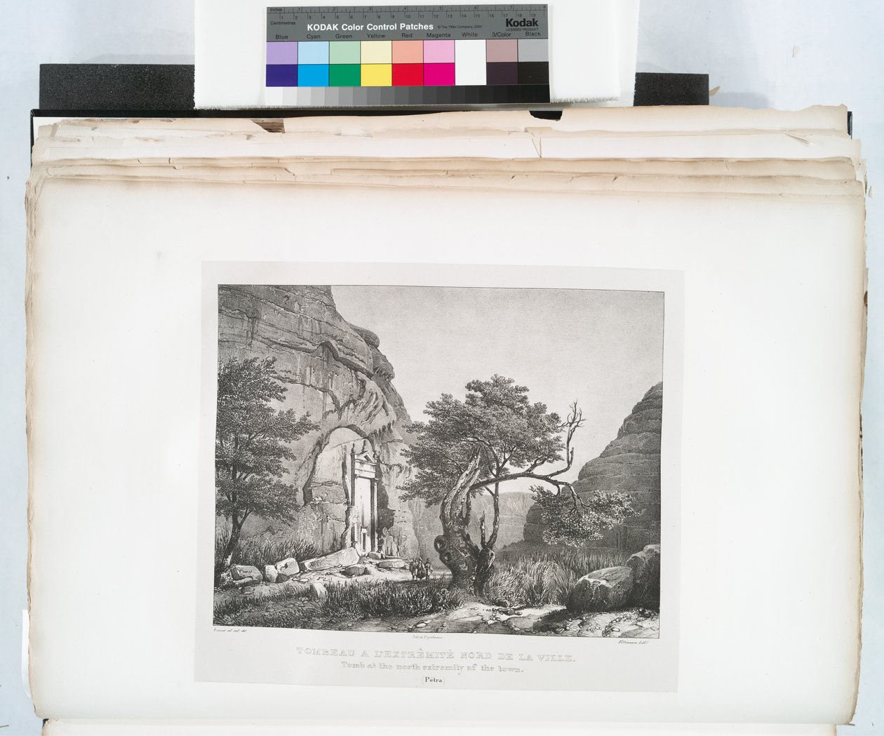 Grav som ligger nära den norra kanten av staden, Petra av Linant (Linant Pasha) Bellefonds