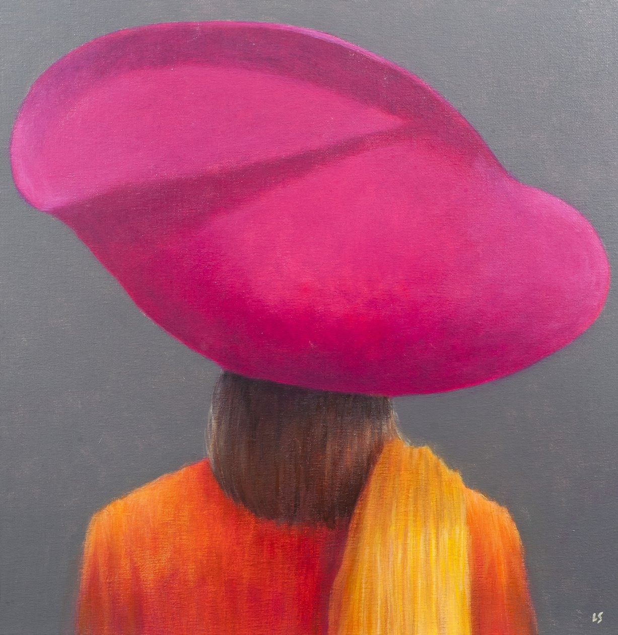 Magenta hatt, saffransjacka, 2014 av Lincoln Seligman