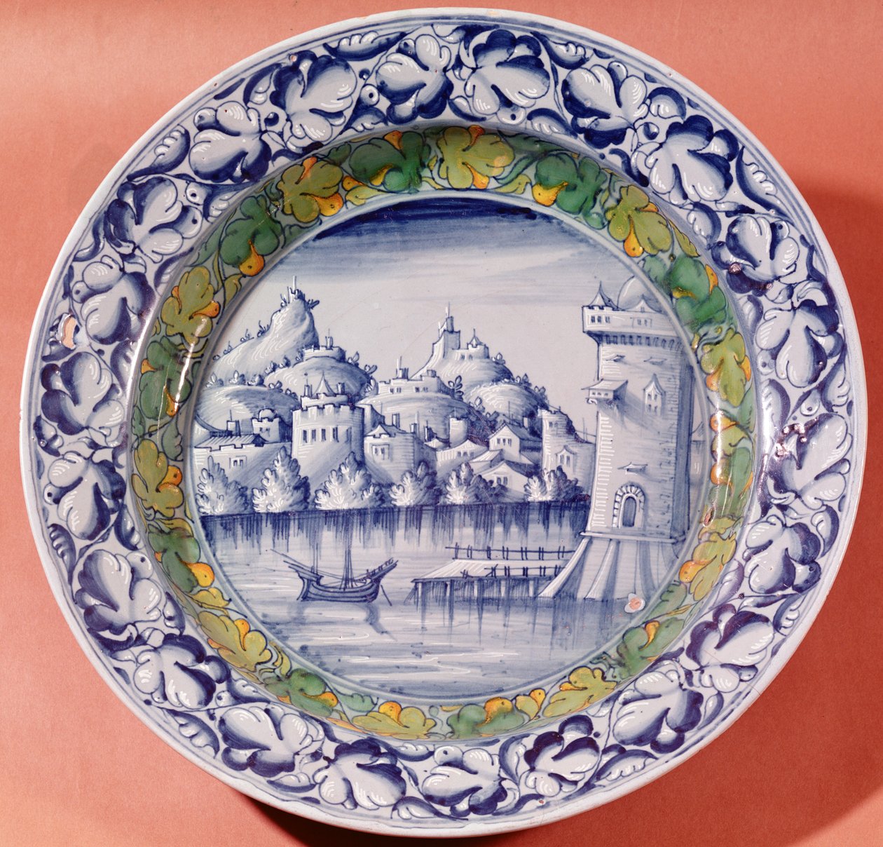 Majolikatallrik, venetiansk, ca 1540 av Lodovico da Venezia