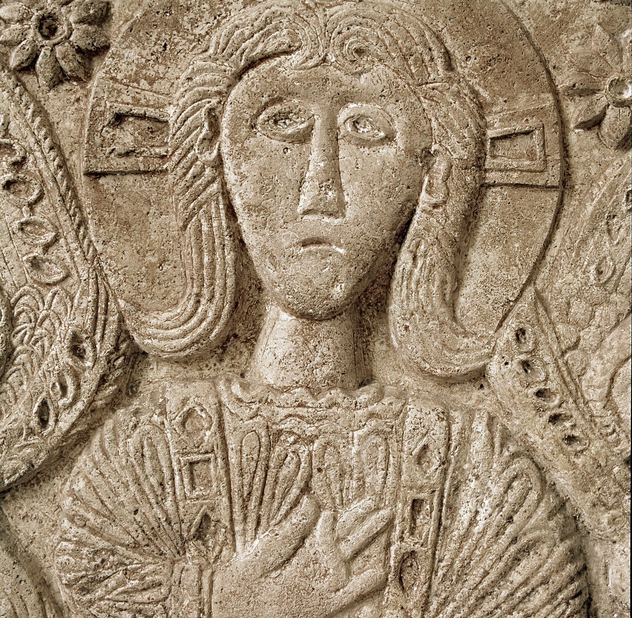 Medeltidens arkeologi (medeltiden). Barbarkonst i Lombardiet: detalj av Kristus, lågrelief av hertig Rachis altare. Skulptur, lombardisk konst, 737-744. Cividale del Friuli, Chretien Museum, katedralens skatt av Lombard School