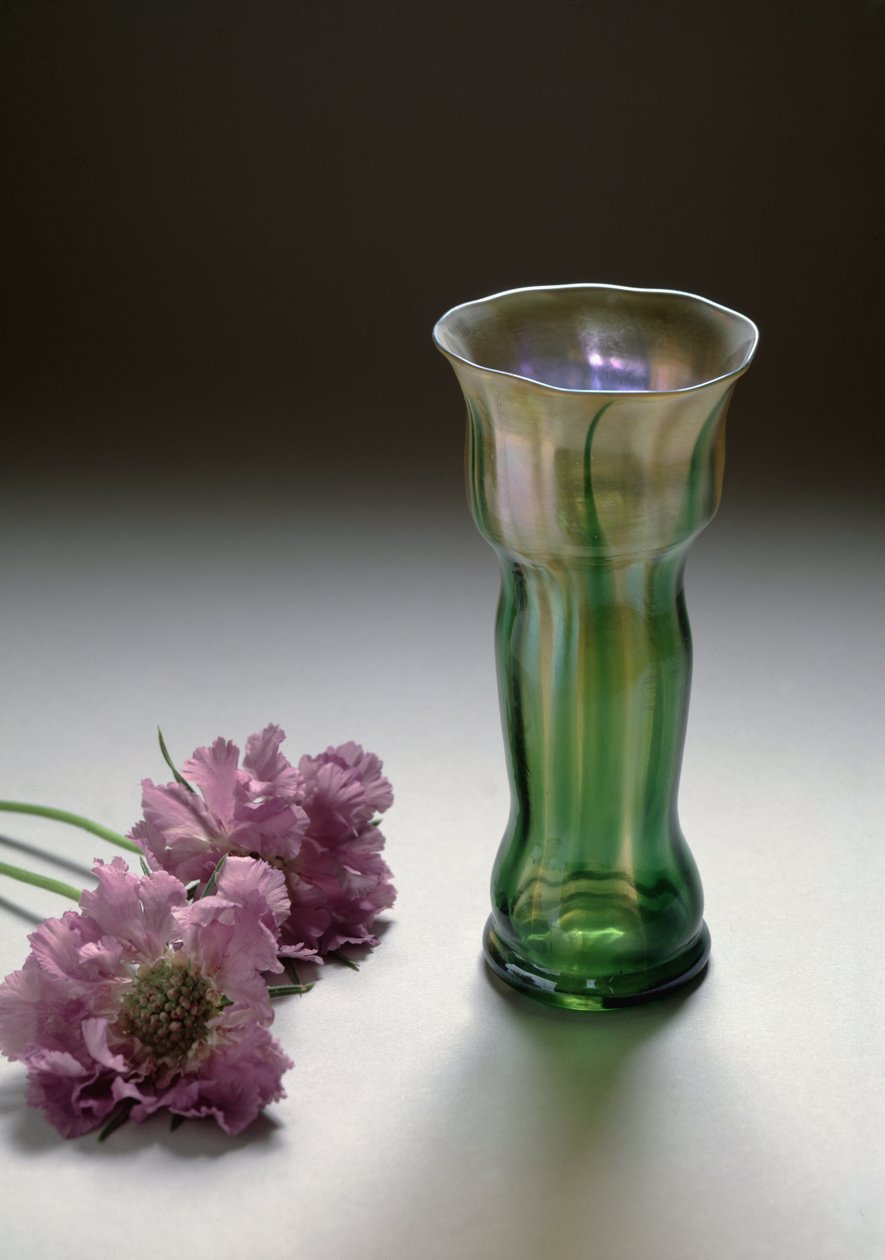 Iriserande glasvas av Louis Comfort Tiffany (1848-1933), Liberty stil av Louis Comfort Tiffany