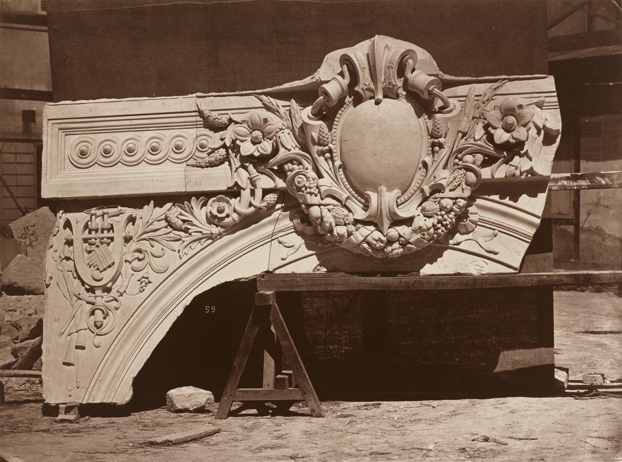 Prydnadsskulptur från operahuset i Paris (bågdetalj) av Louis Emile Durandelle