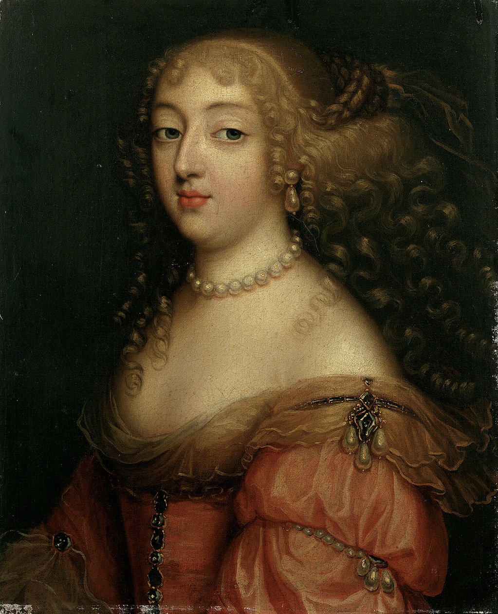 Porträtt av en dam, sägs vara Laura Mancini, Duchesse de Mercoeur, bystlängd, i en röd klänning, med ett pärlhalsband och örhängen av Louis Ferdinand Elle