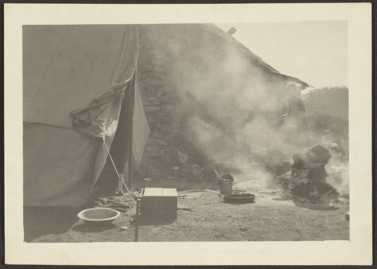 [Camp Scene] av Louis Fleckenstein