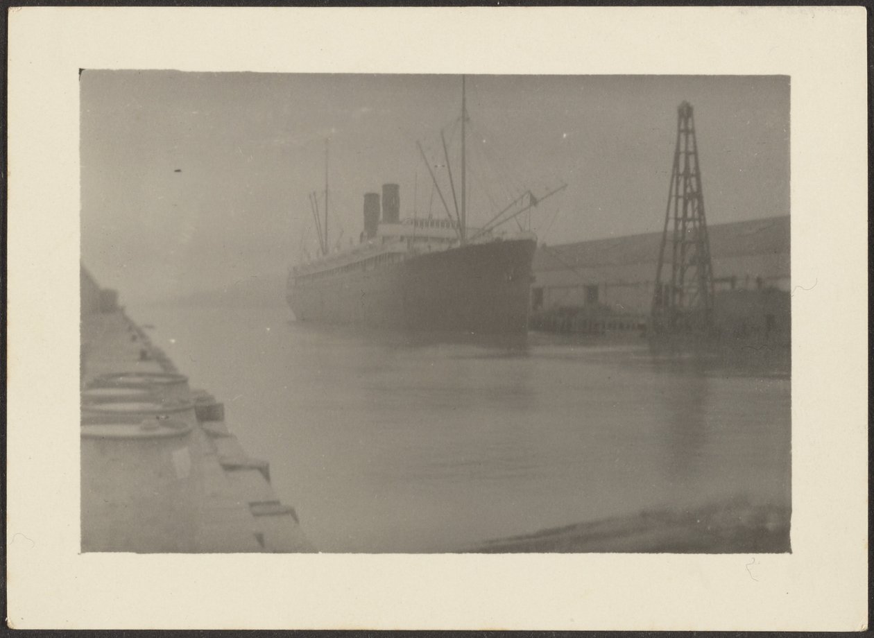 [Dockat fartyg] av Louis Fleckenstein
