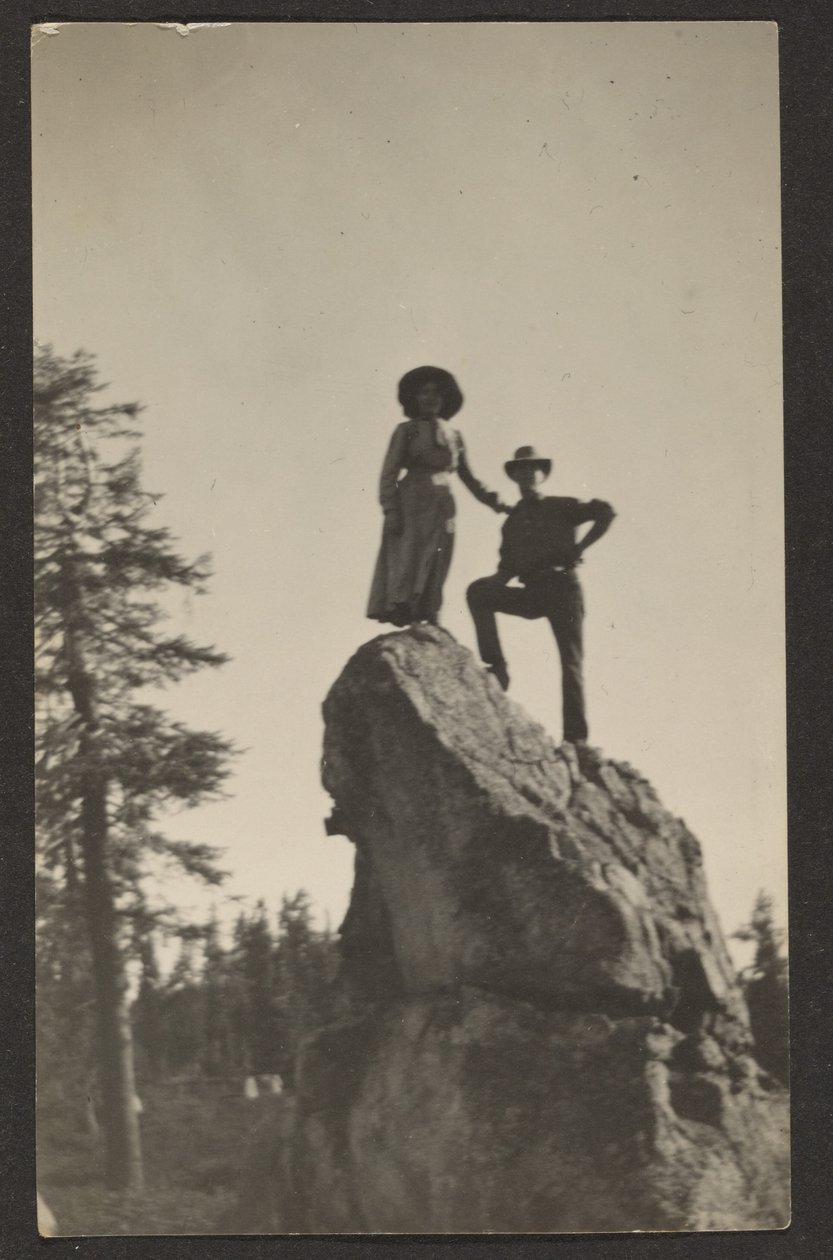 [Siffror på Rocky Peak] av Louis Fleckenstein